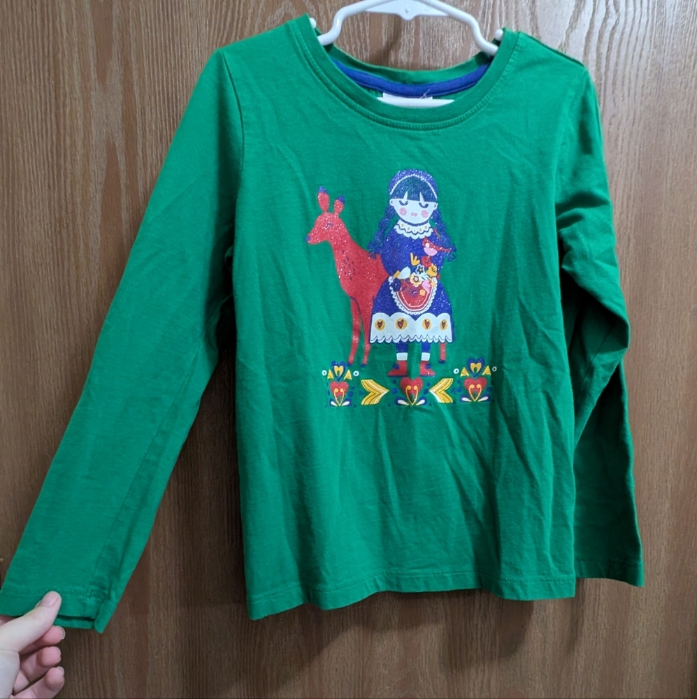 Hanna Andersson Green Holiday Long Sleeve Tee with Colorful Graphic